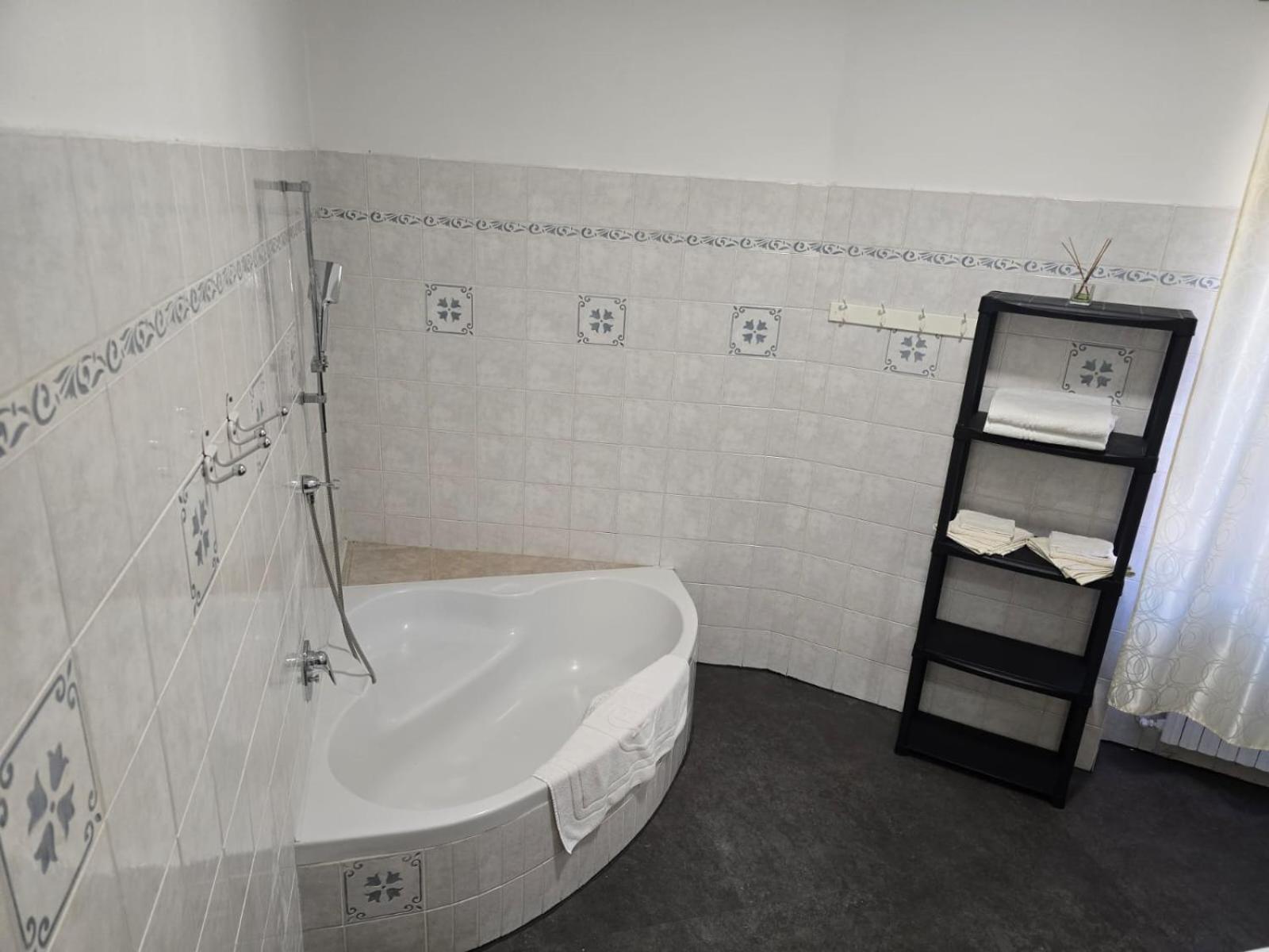 Paderno d'Adda Home Anisia מראה חיצוני תמונה